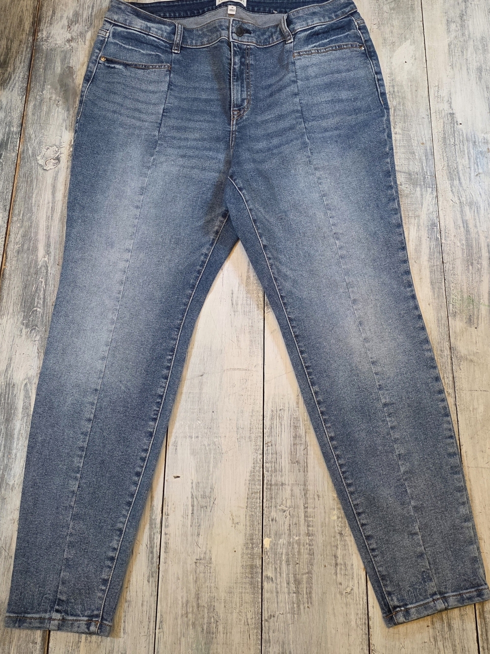 Lane Bryant Women's High Rise Curvy Skinny Jeans in Medium Blue Wash sz 18